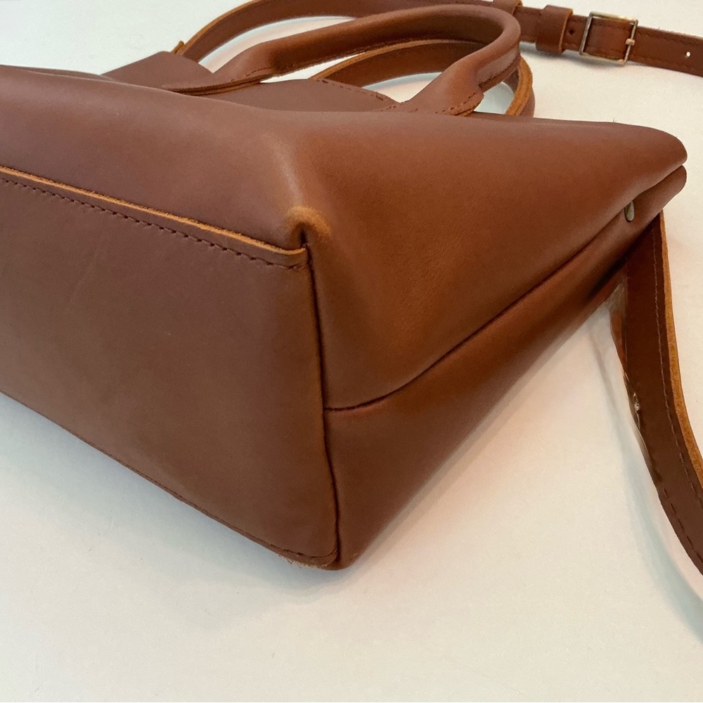 PORTLAND LEATHER, Almost Perfect Raindrop Genuine Leather Crossbody Bag in Honey - Picture 11 of 16